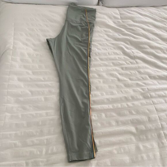 Nike Sage Gray Yoga Core Vinyasa Rainbow Side Stripe Athleisure - Picture 7 of 13